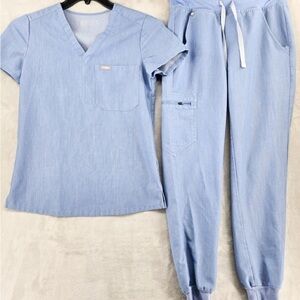 Figs Light Blue V-Neck Scrub Set
